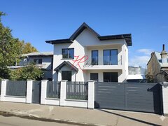 Colentina, vanzare casa la rosu