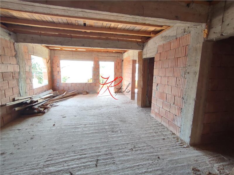 Colentina, vanzare casa la rosu,