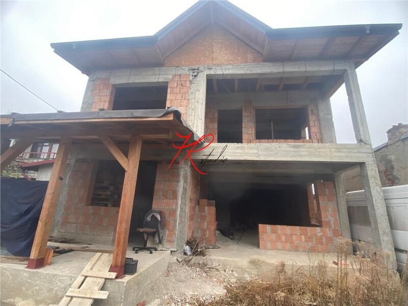 Colentina, vanzare casa la rosu,